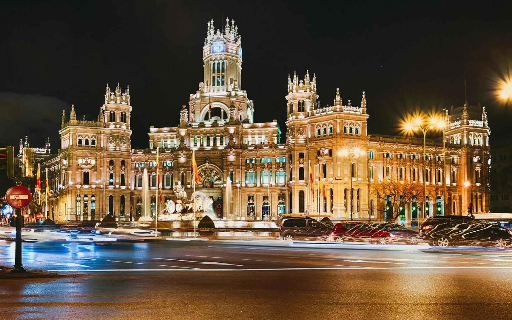 Prado Atocha Apartaments Madrid Exterior photo